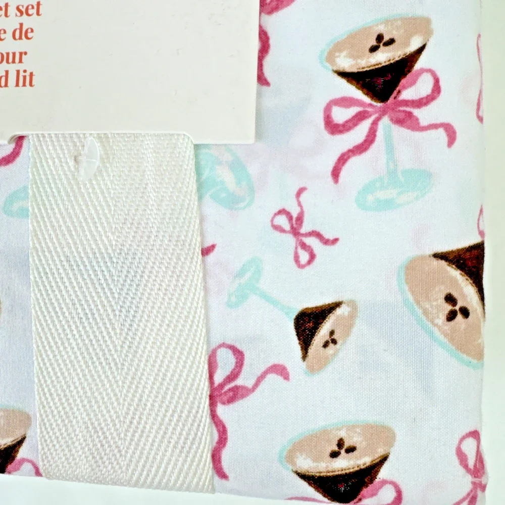 Peri Home espresso martini king 4pc Sheet Set White Pink Ribbon soft new